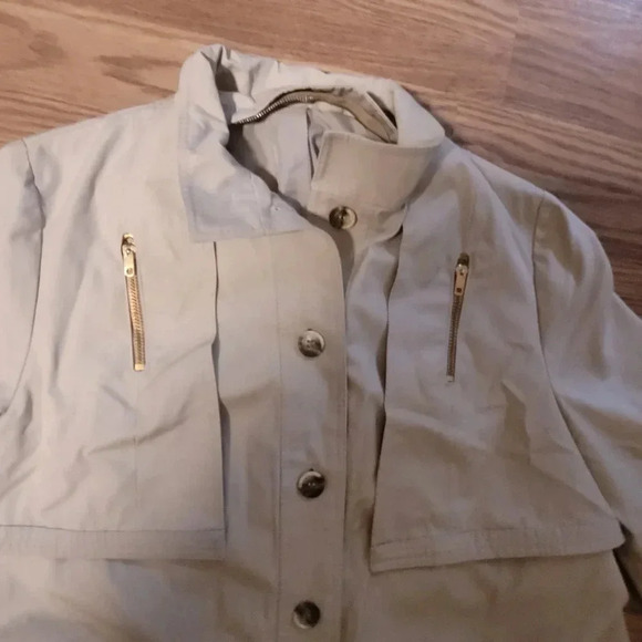 Vintage Women's Trench Coat - Picture 8 of 12